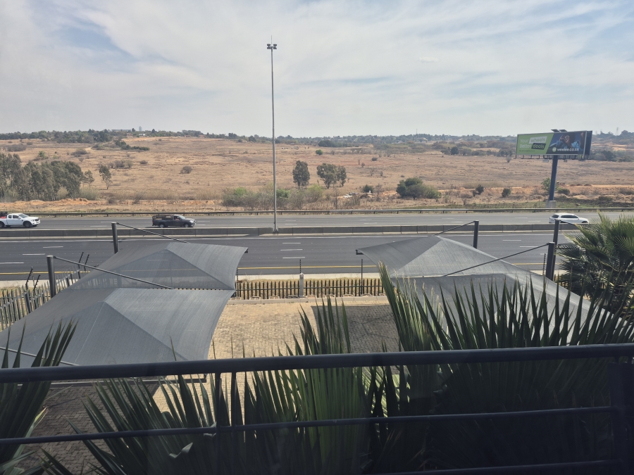 To Let Commercial Property for Rent in Linbro Park Gauteng