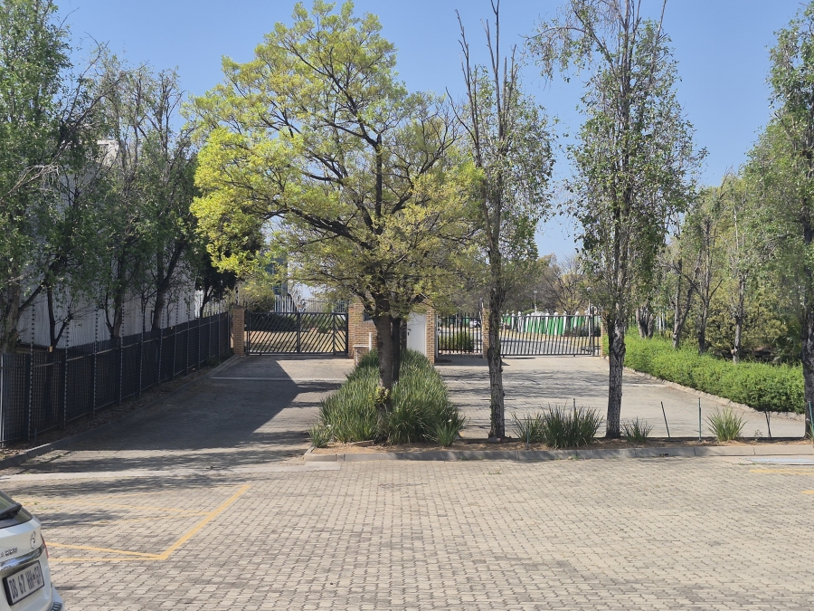 To Let Commercial Property for Rent in Linbro Park Gauteng