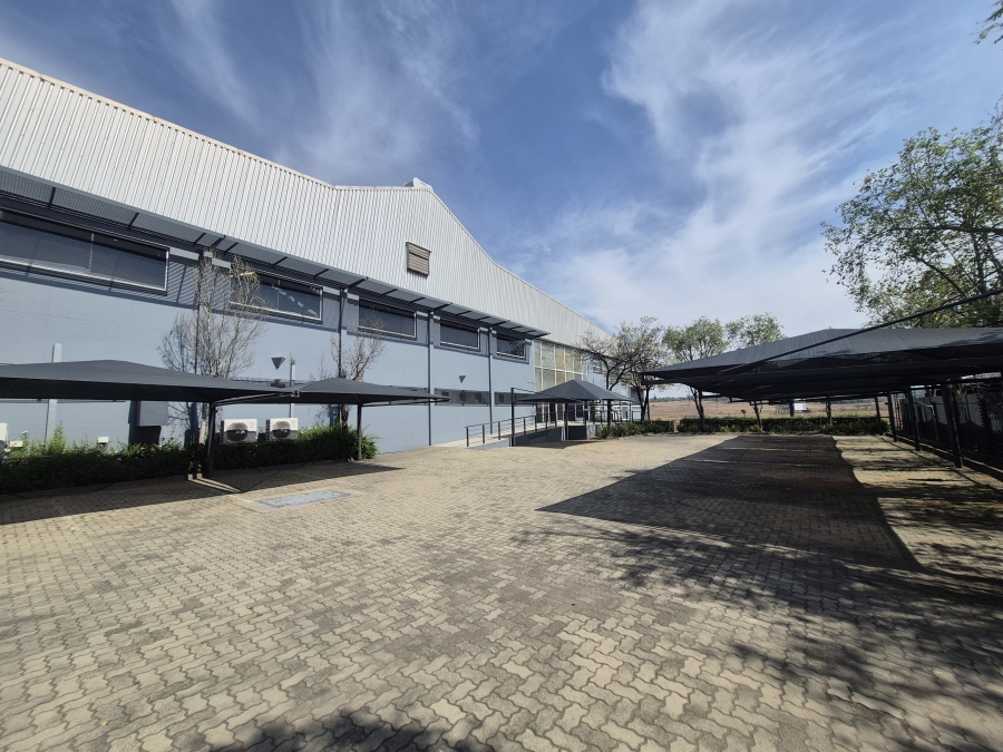 To Let Commercial Property for Rent in Linbro Park Gauteng