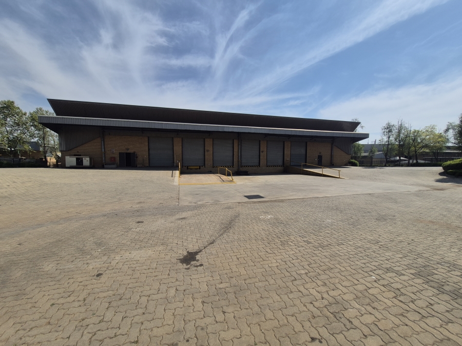 To Let Commercial Property for Rent in Linbro Park Gauteng