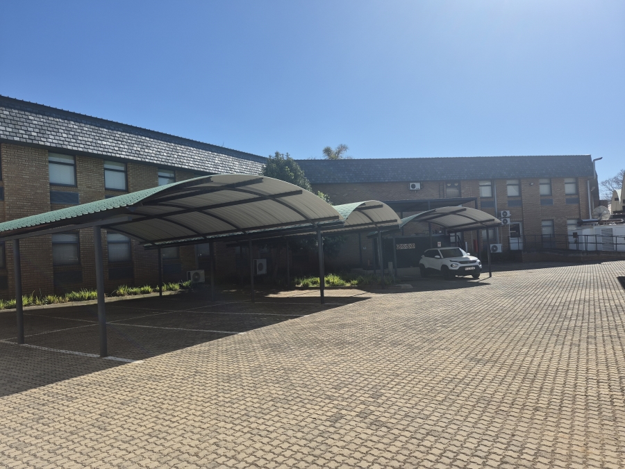 To Let Commercial Property for Rent in Meadowdale Gauteng