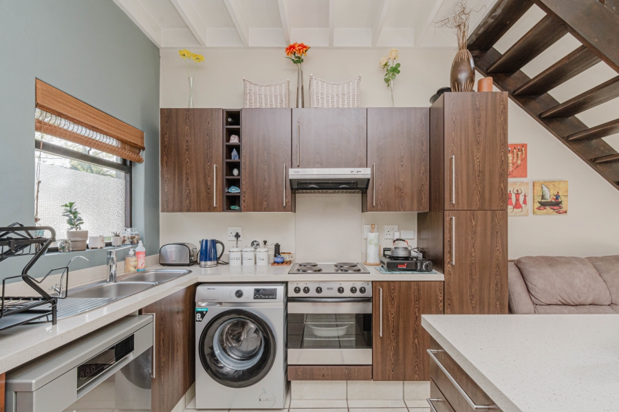 2 Bedroom Property for Sale in Lonehill Gauteng