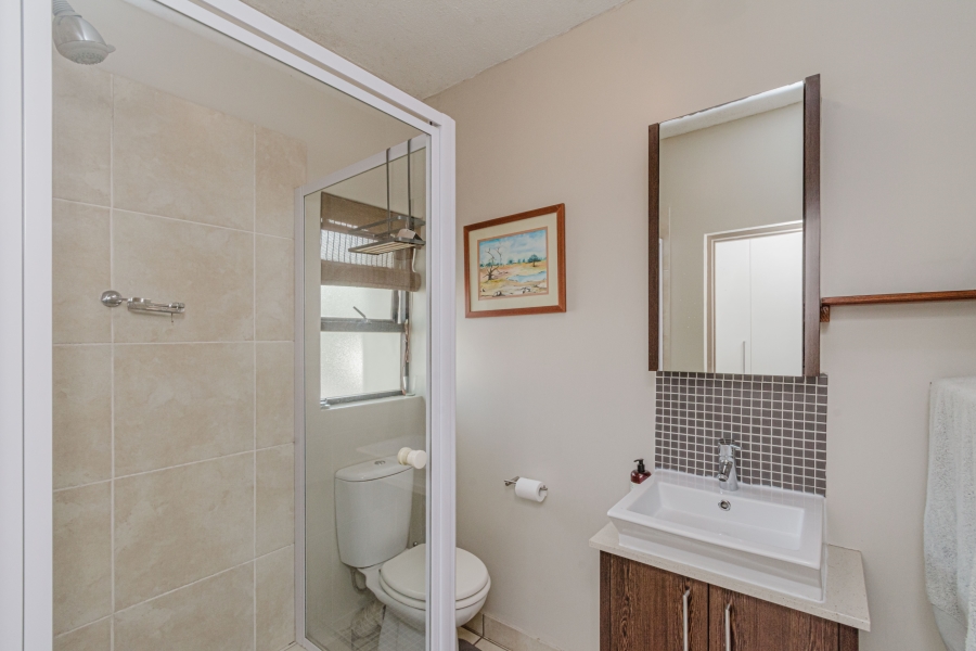 2 Bedroom Property for Sale in Lonehill Gauteng