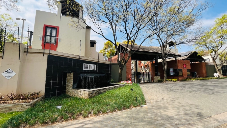 To Let 2 Bedroom Property for Rent in Bryanston Gauteng