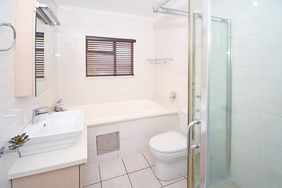 To Let 3 Bedroom Property for Rent in Kengies Gauteng