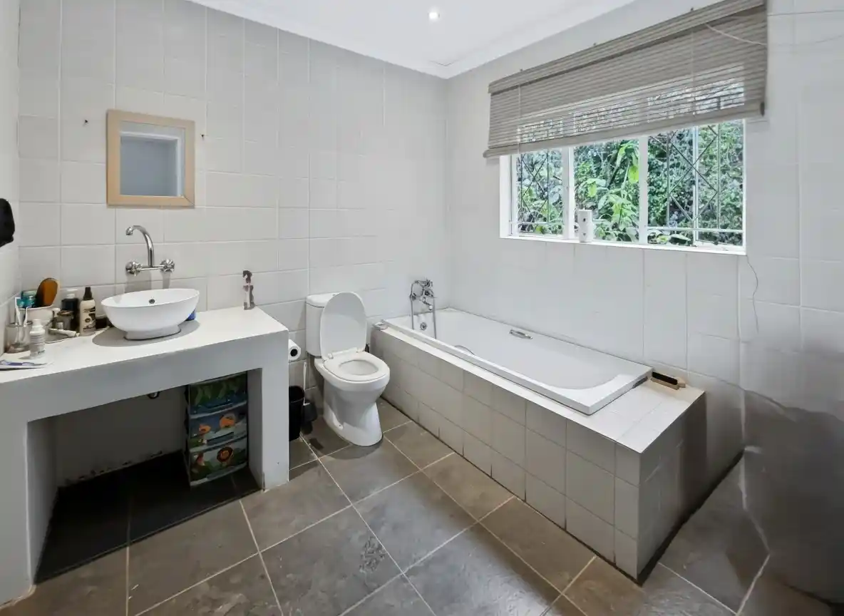 To Let 4 Bedroom Property for Rent in Fourways Gauteng