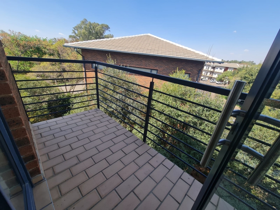 Commercial Property for Sale in Silver Lakes Gauteng