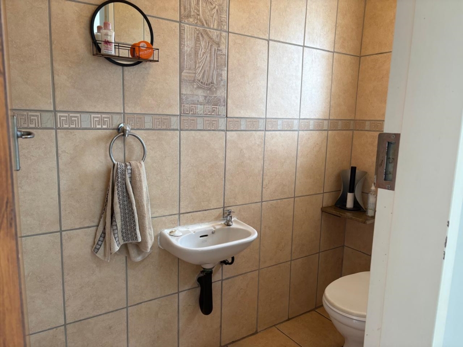 To Let 3 Bedroom Property for Rent in Rietfontein Gauteng