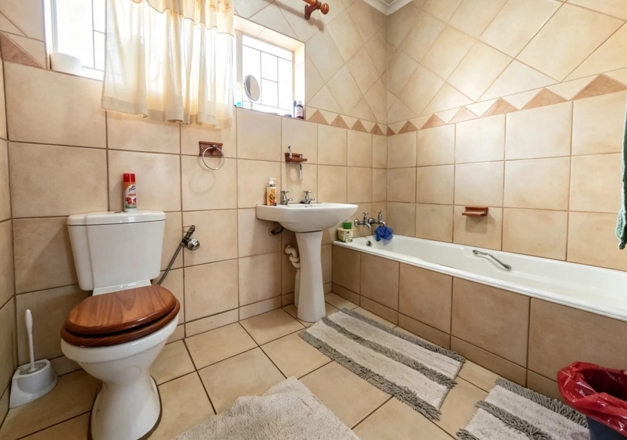 4 Bedroom Property for Sale in Pretoria North Gauteng