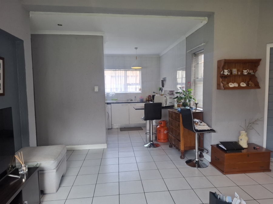 To Let 2 Bedroom Property for Rent in Bedford Gardens Gauteng