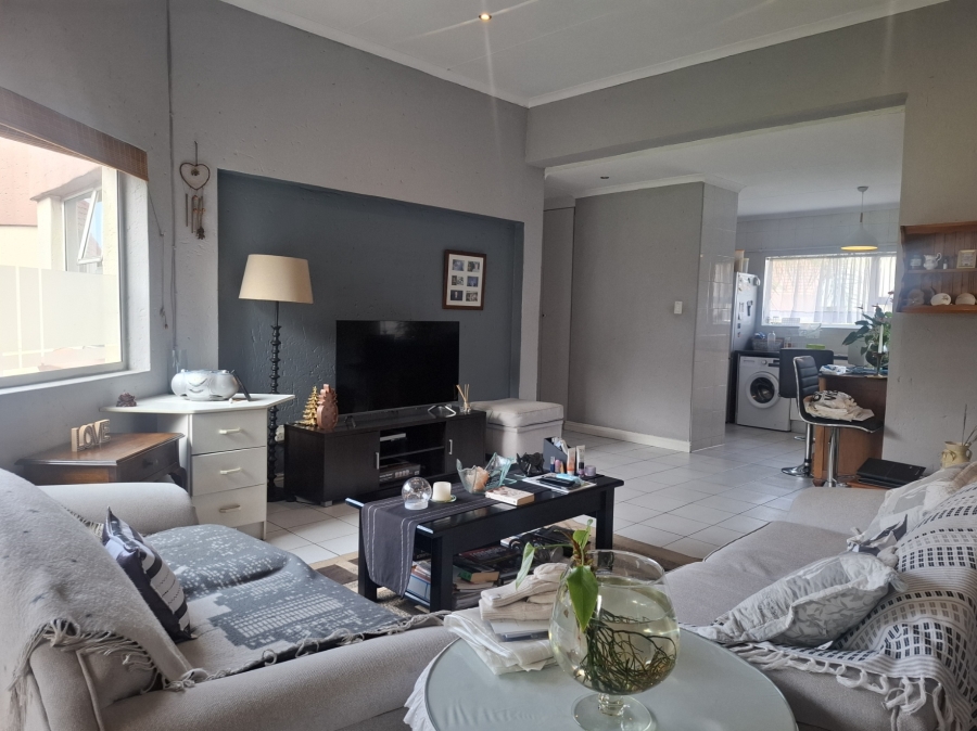 To Let 2 Bedroom Property for Rent in Bedford Gardens Gauteng