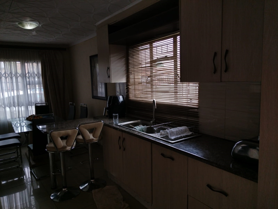 3 Bedroom Property for Sale in Klopperpark Gauteng