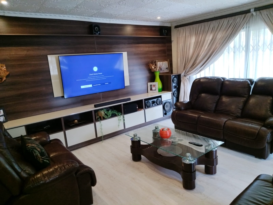 3 Bedroom Property for Sale in Klopperpark Gauteng