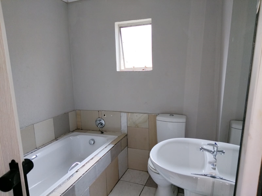 3 Bedroom Property for Sale in Klopperpark Gauteng