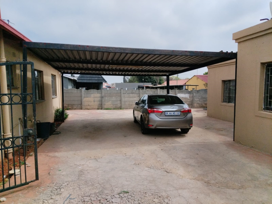 3 Bedroom Property for Sale in Klopperpark Gauteng
