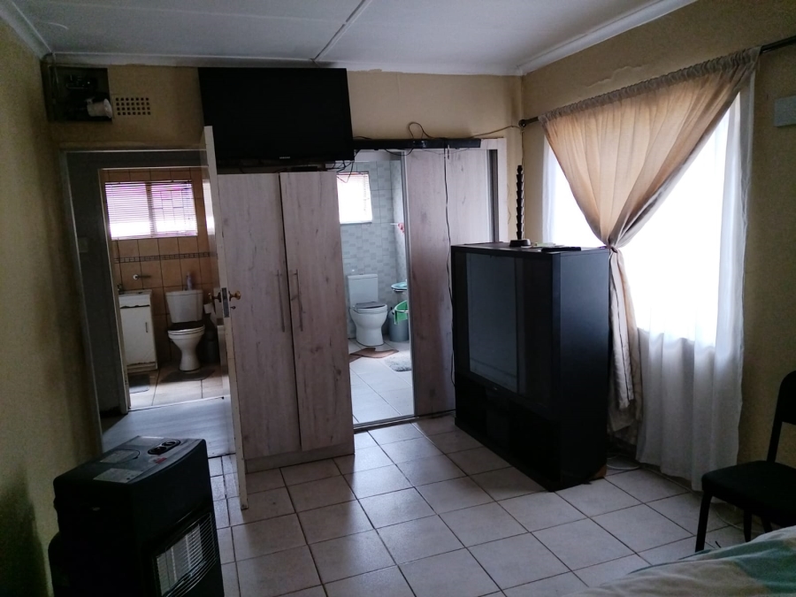 3 Bedroom Property for Sale in Klopperpark Gauteng