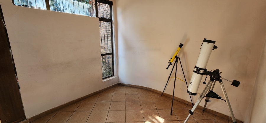 3 Bedroom Property for Sale in Bedford Park Gauteng