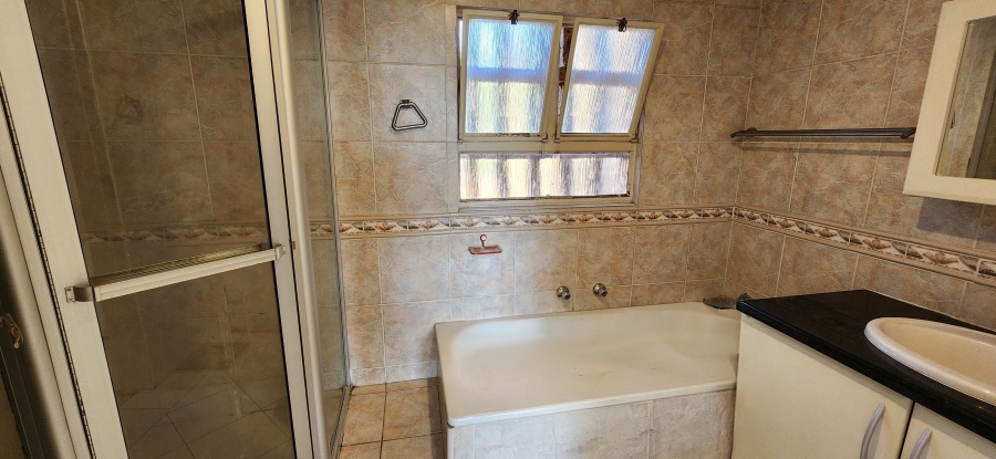 3 Bedroom Property for Sale in Bedford Park Gauteng