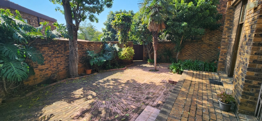 3 Bedroom Property for Sale in Bedford Park Gauteng