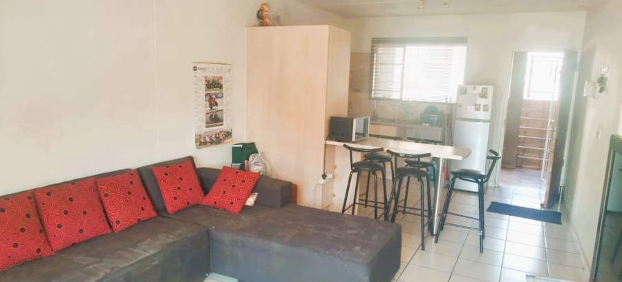 2 Bedroom Property for Sale in Kleinfontein Gauteng