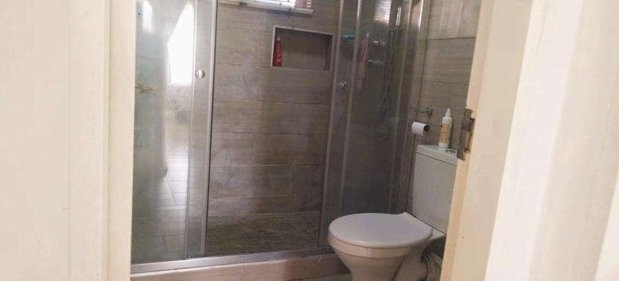 2 Bedroom Property for Sale in Kleinfontein Gauteng