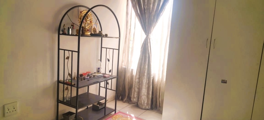 2 Bedroom Property for Sale in Kleinfontein Gauteng
