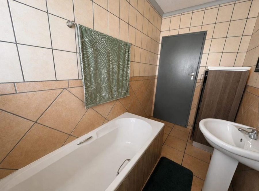 3 Bedroom Property for Sale in Riversdale Gauteng