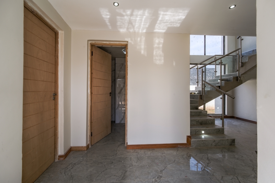 6 Bedroom Property for Sale in The Hills Game Reserve Estate Gauteng
