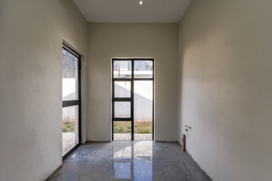 6 Bedroom Property for Sale in The Hills Game Reserve Estate Gauteng