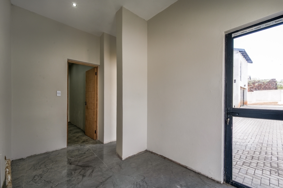6 Bedroom Property for Sale in The Hills Game Reserve Estate Gauteng
