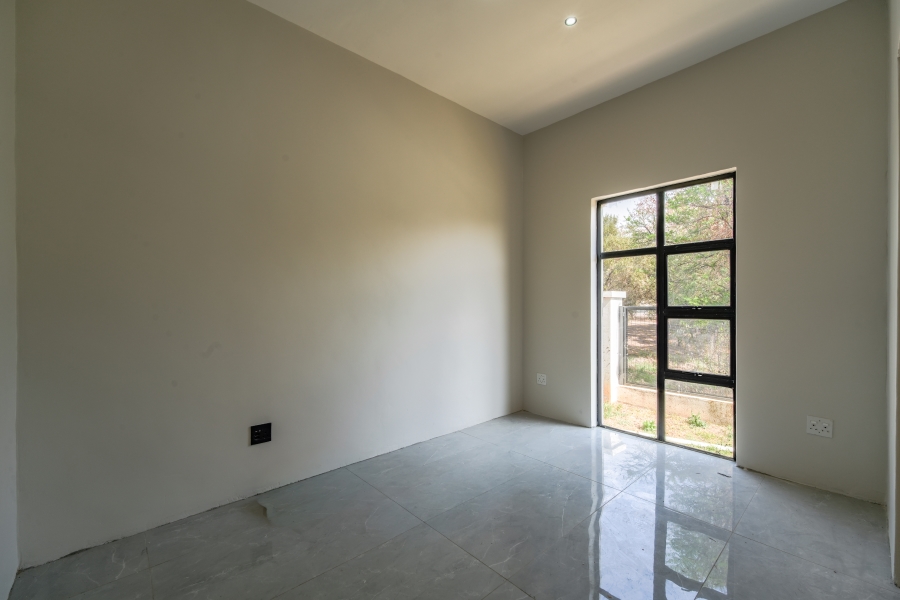6 Bedroom Property for Sale in The Hills Game Reserve Estate Gauteng
