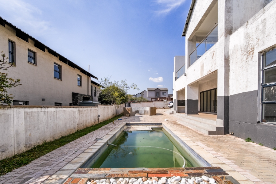 6 Bedroom Property for Sale in The Hills Game Reserve Estate Gauteng