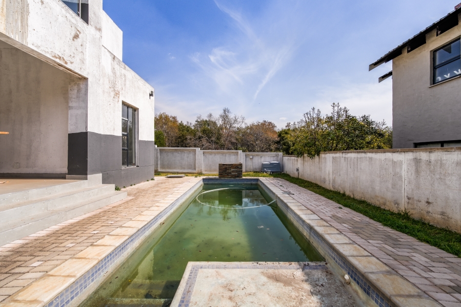 6 Bedroom Property for Sale in The Hills Game Reserve Estate Gauteng