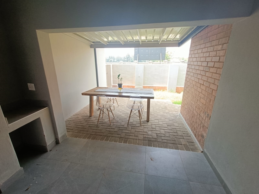 2 Bedroom Property for Sale in Montana Gauteng