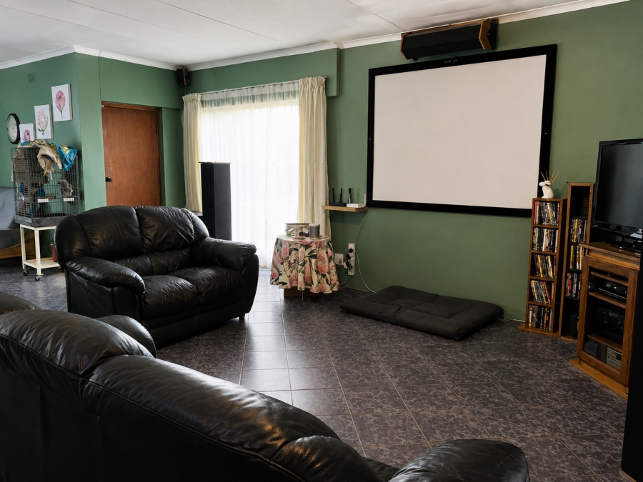 4 Bedroom Property for Sale in Vanderbijlpark CE 2 Gauteng