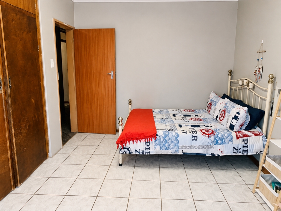 4 Bedroom Property for Sale in Vanderbijlpark CE 2 Gauteng