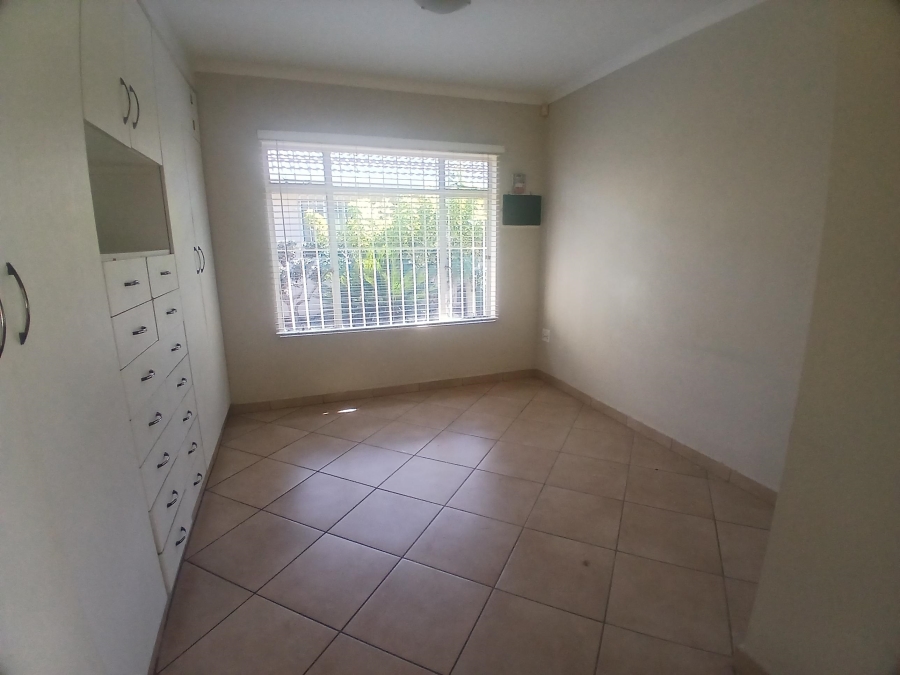To Let 2 Bedroom Property for Rent in Brackenhurst Gauteng
