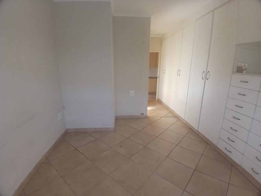 To Let 2 Bedroom Property for Rent in Brackenhurst Gauteng