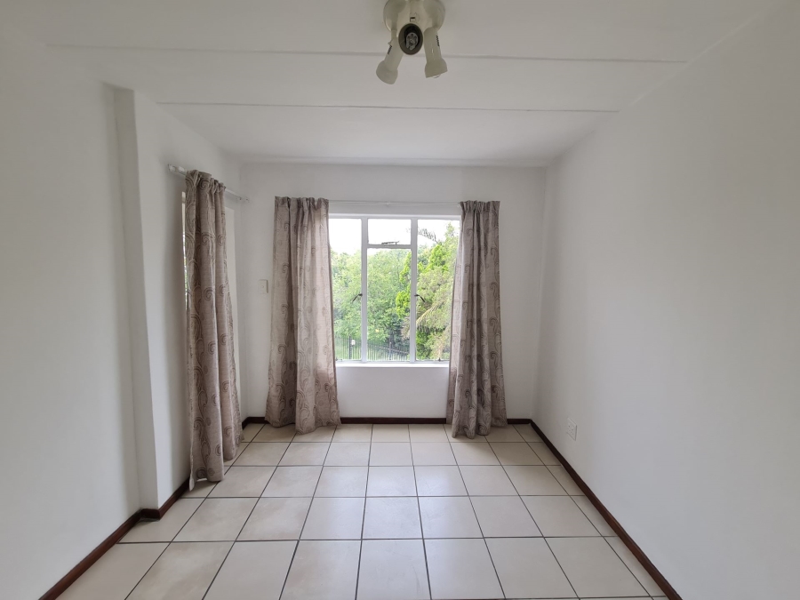 To Let 2 Bedroom Property for Rent in Sonneglans Gauteng