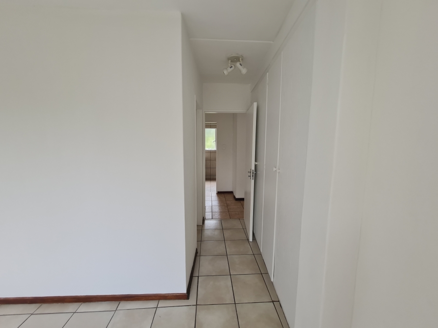 To Let 2 Bedroom Property for Rent in Sonneglans Gauteng