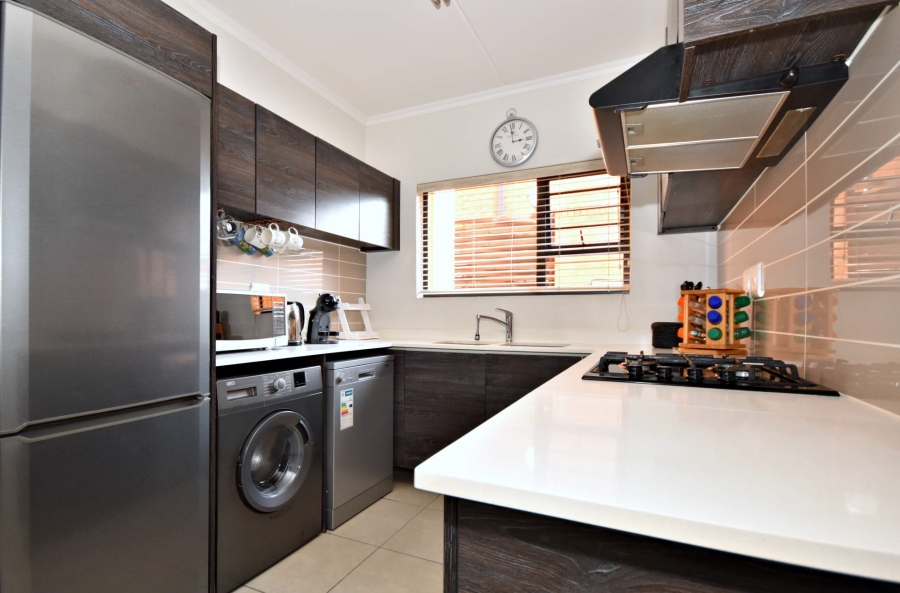 3 Bedroom Property for Sale in Olivedale Gauteng
