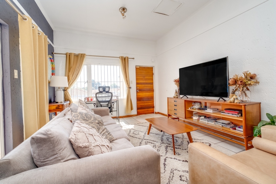 2 Bedroom Property for Sale in Weltevreden Park Gauteng