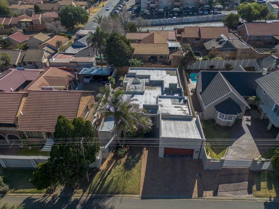 3 Bedroom Property for Sale in Suideroord Gauteng