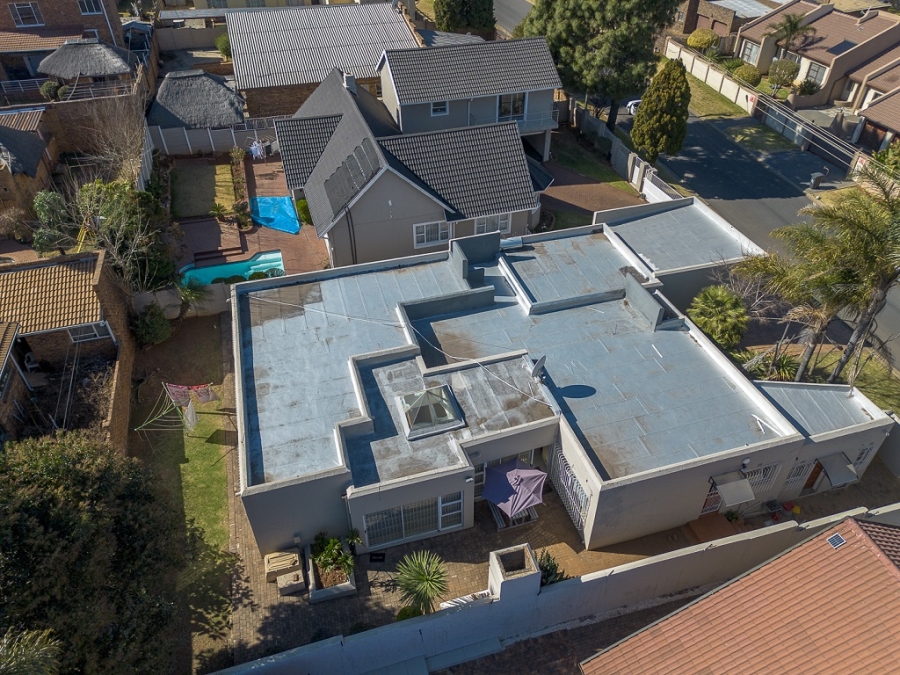 3 Bedroom Property for Sale in Suideroord Gauteng