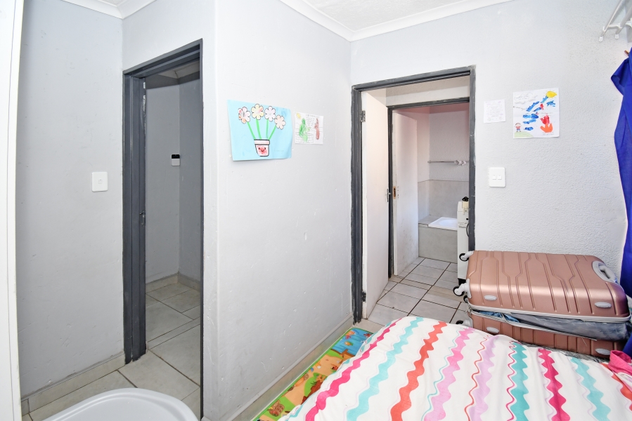 3 Bedroom Property for Sale in Lombardy East Gauteng