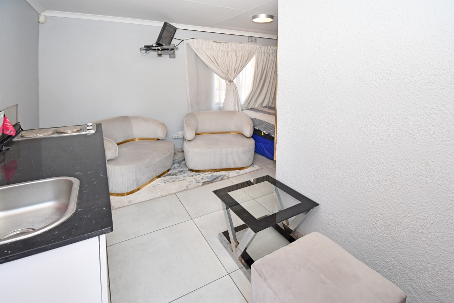 3 Bedroom Property for Sale in Lombardy East Gauteng