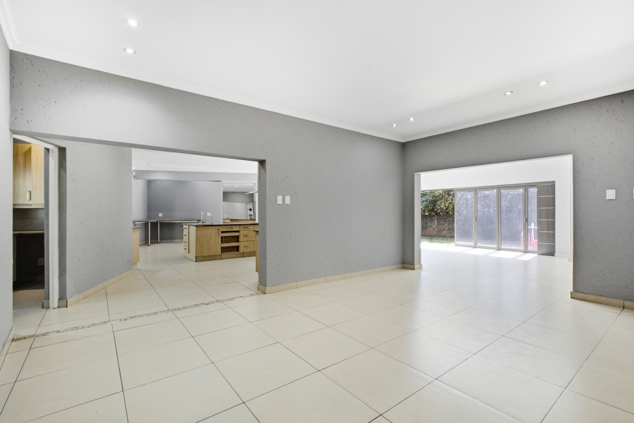 6 Bedroom Property for Sale in Bryanston Gauteng