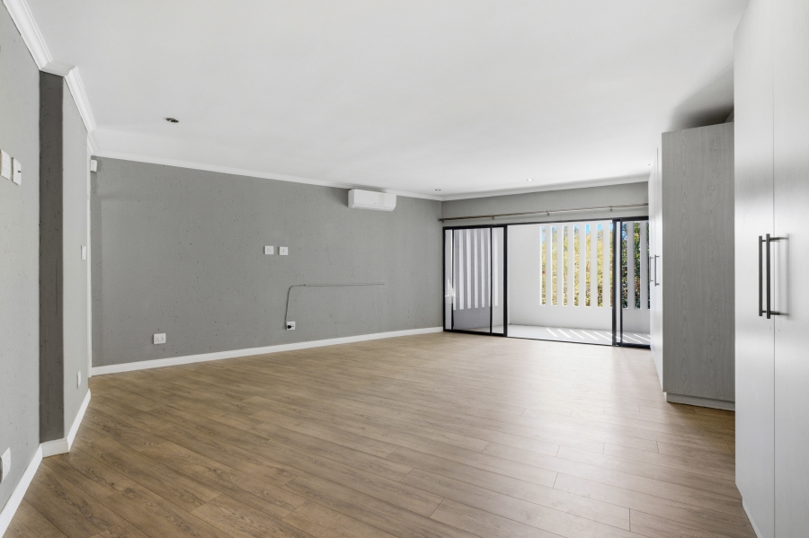 6 Bedroom Property for Sale in Bryanston Gauteng