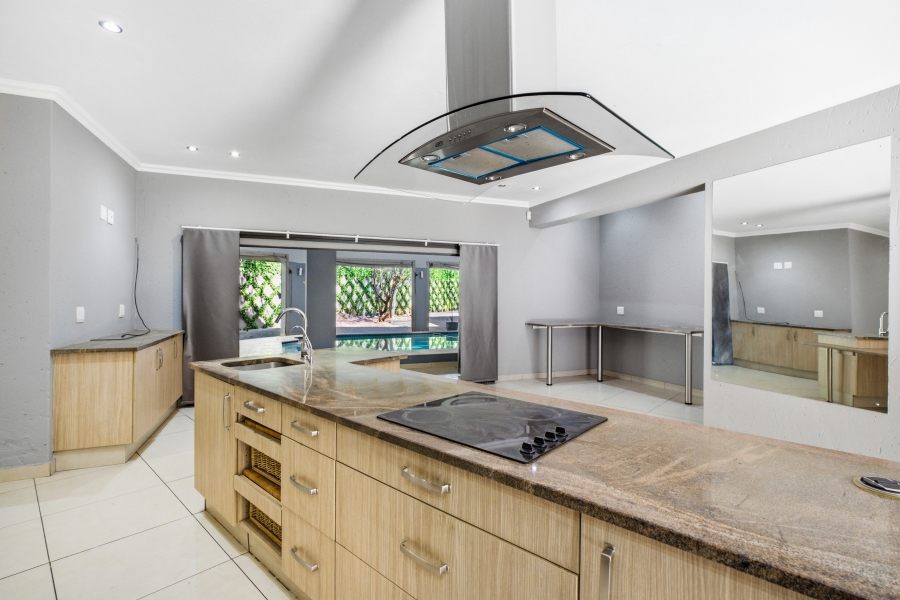6 Bedroom Property for Sale in Bryanston Gauteng