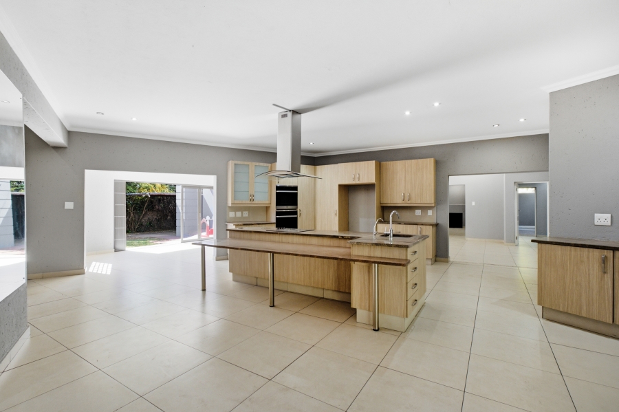 6 Bedroom Property for Sale in Bryanston Gauteng